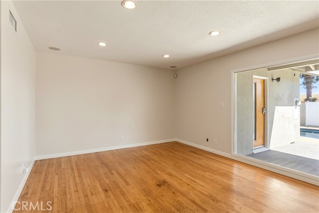 Detail Gallery Image 14 of 47 For 828 Stevely, Long Beach,  CA 90815 - 4 Beds | 2 Baths