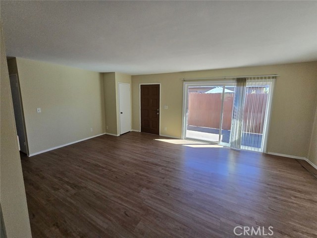 Detail Gallery Image 10 of 12 For 341 Unit C Woodland Pl #C,  Costa Mesa,  CA 92627 - 2 Beds | 1 Baths