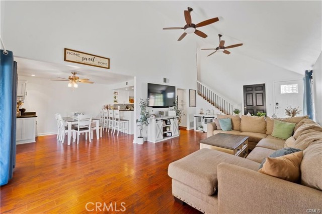 Detail Gallery Image 5 of 23 For 27065 Rio Prado Dr, Valencia,  CA 91354 - 4 Beds | 3 Baths