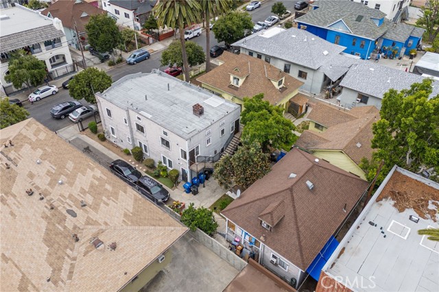 1631 W 11th Place, Los Angeles CA: https://media.crmls.org/medias/80cd9016-ae43-40ee-8752-a0b8019859d9.jpg
