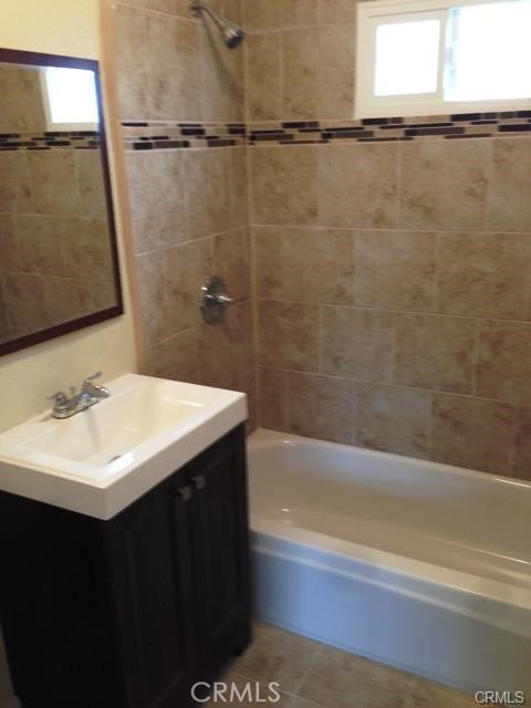 Detail Gallery Image 12 of 26 For 1519 W 29th, Los Angeles,  CA 90007 - – Beds | – Baths