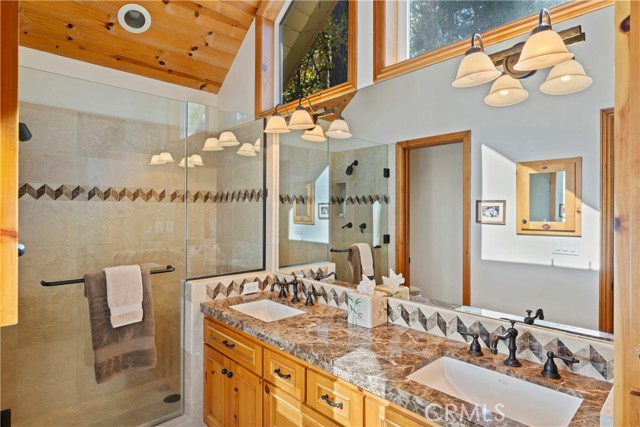 Detail Gallery Image 41 of 62 For 27772 Hamiltair Dr, Lake Arrowhead,  CA 92352 - 5 Beds | 5 Baths