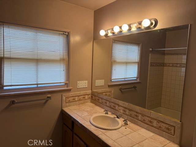 13007 Haas Avenue, Gardena CA: https://media.crmls.org/medias/80cf4d18-aebb-4897-a128-cdac8578853f.jpg