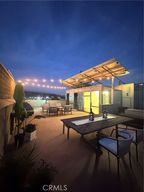 Detail Gallery Image 4 of 31 For 3240 Casitas Ave, Los Angeles,  CA 90039 - 3 Beds | 3/1 Baths