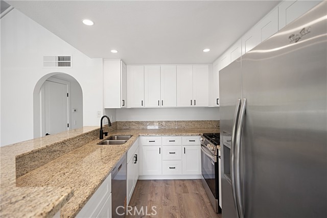 Detail Gallery Image 8 of 49 For 26532 Merienda #5, Laguna Hills,  CA 92656 - 2 Beds | 2 Baths