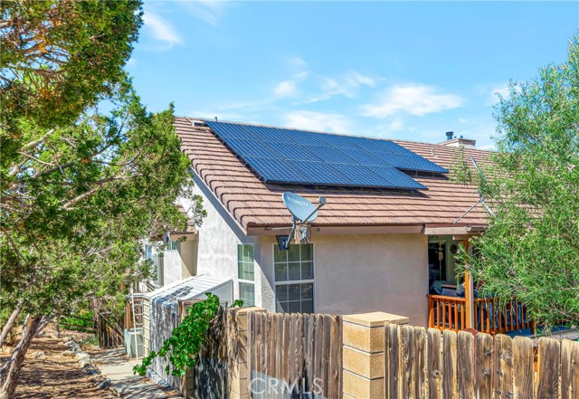 11720 Honeybee Lane, Juniper Hills CA: https://media.crmls.org/medias/80d18dbf-5aa5-4887-9f8e-a172e64c6dca.jpg