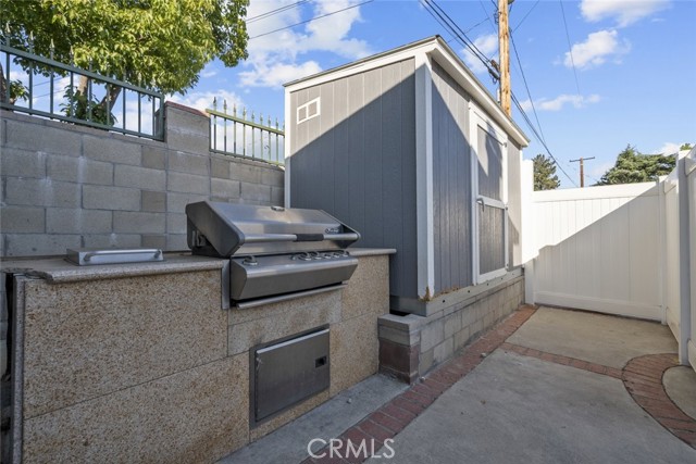 4718 La Crescenta Avenue, La Crescenta CA: https://media.crmls.org/medias/80d1cc16-40e1-4a3b-a521-ad6c74eb37e5.jpg