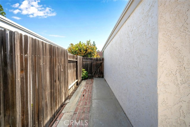 Image 52 of 75 For 6572 Mcnutt Way
