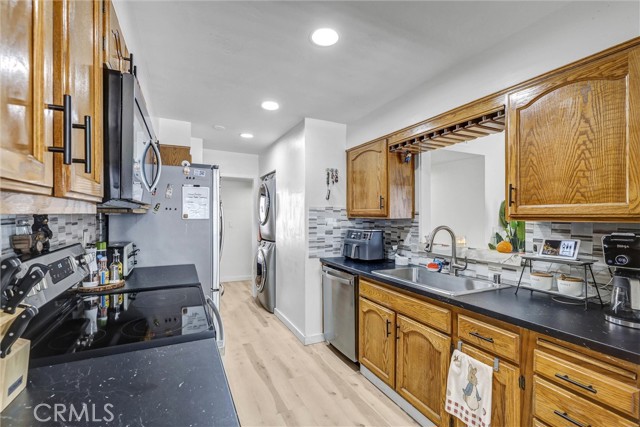 12400 Montecito Road, Seal Beach CA: https://media.crmls.org/medias/80d26e2f-8aa9-479b-a017-d65642c41ba2.jpg