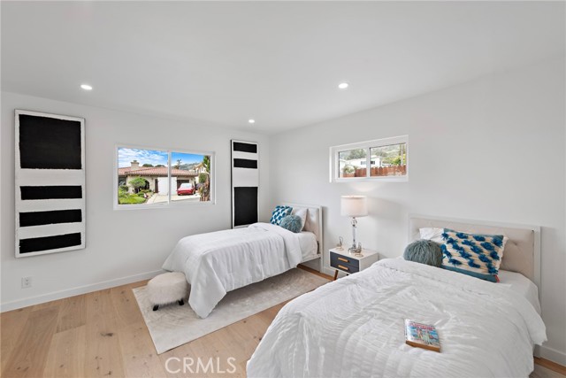 8 Clipper Road, Rancho Palos Verdes CA: https://media.crmls.org/medias/80d2eebd-ff1b-4b2d-9556-875a868c47e7.jpg