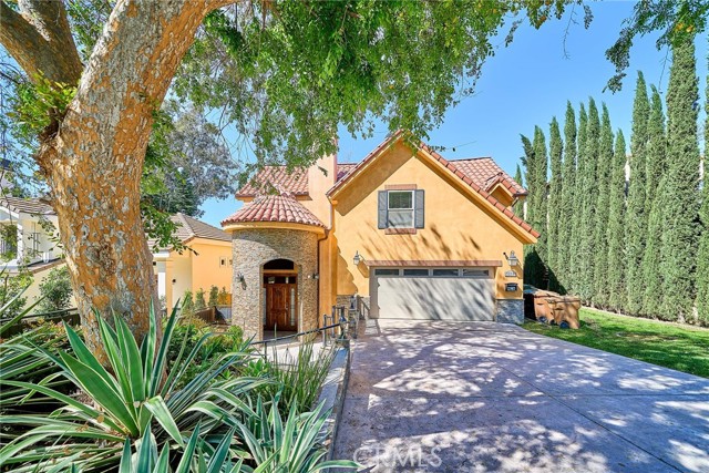 Detail Gallery Image 2 of 56 For 1219 Frances Ave, Fullerton,  CA 92831 - 4 Beds | 3/1 Baths