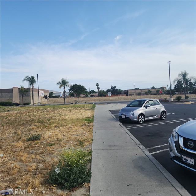 0 E Commonweaith Avenue, San Jacinto CA: https://media.crmls.org/medias/80d2fea0-b53b-4bce-9b6a-d588bf0c08f2.jpg