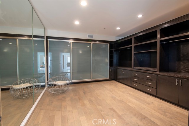 Detail Gallery Image 24 of 42 For 6432 Weidlake Dr, Los Angeles,  CA 90068 - 4 Beds | 3/1 Baths