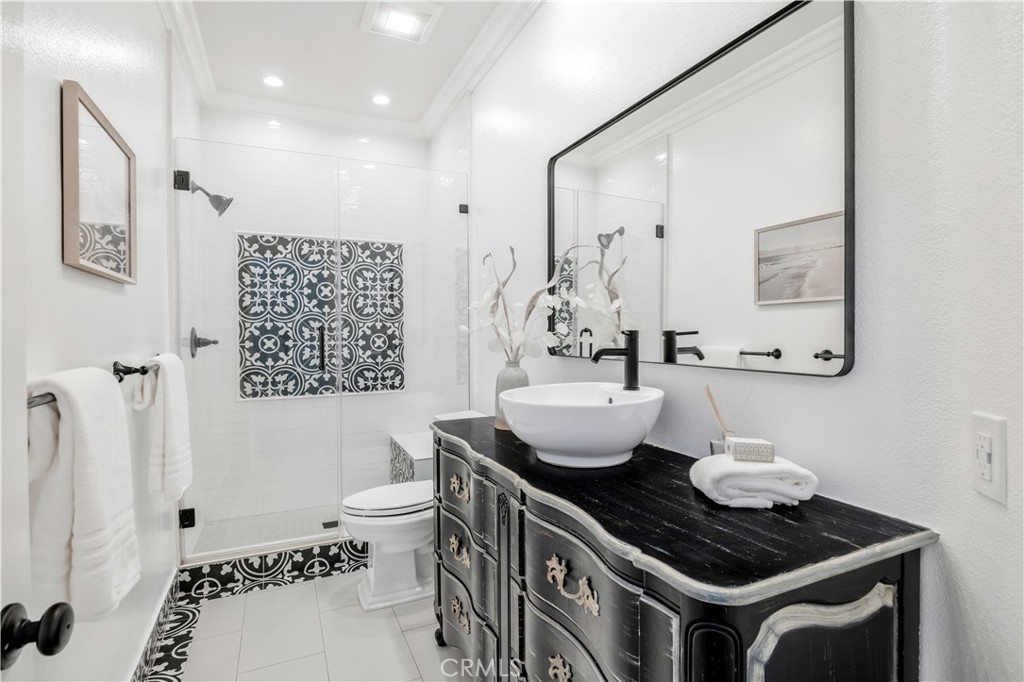 MLS #OC25251962 image #37