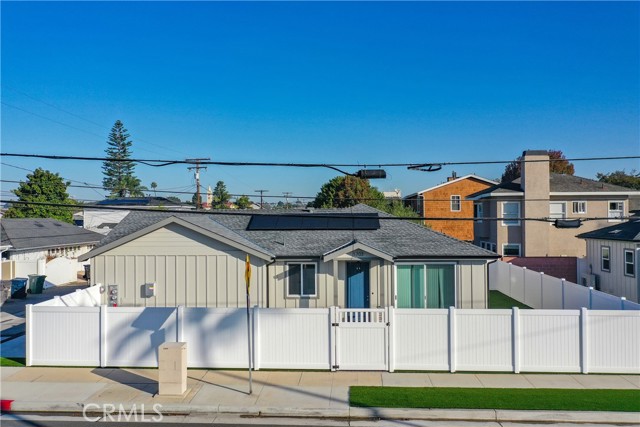 Detail Gallery Image 3 of 20 For 1703 Park, Huntington Beach,  CA 92648 - 2 Beds | 2 Baths