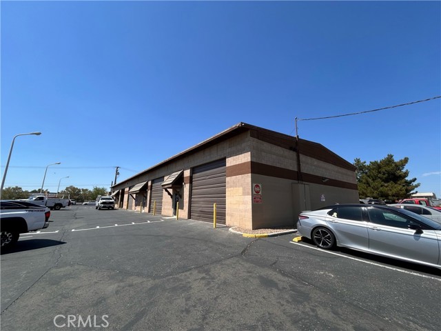 15346 Bonanza Road, Victorville, California 92392, ,Commercial Lease,For Rent,15346 Bonanza Road,CRHD24150449