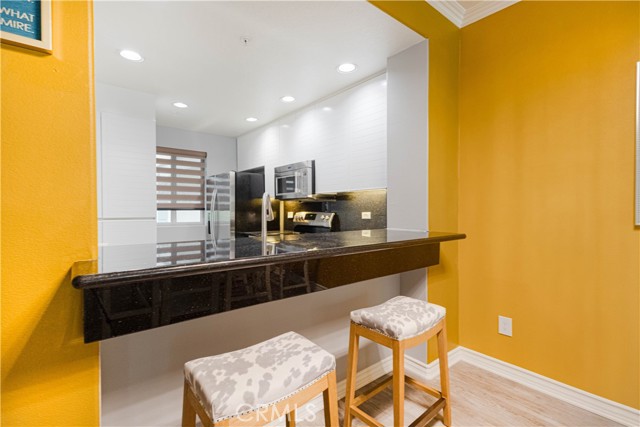 Detail Gallery Image 8 of 34 For 2233 Martin #108,  Irvine,  CA 92612 - 1 Beds | 1 Baths