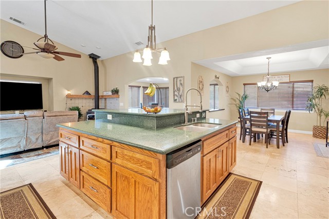 Detail Gallery Image 15 of 50 For 26534 Topsail Ln, Helendale,  CA 92342 - 3 Beds | 2 Baths