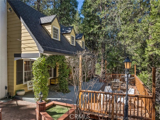 Detail Gallery Image 43 of 58 For 222 Holiday, Lake Arrowhead,  CA 92352 - 3 Beds | 2 Baths