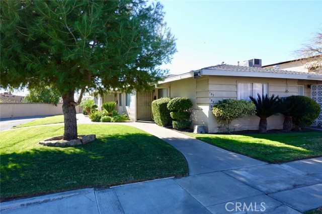 183 E Ralston Avenue, San Bernardino CA: https://media.crmls.org/medias/80d87961-d835-4043-a2b9-4aaf18efe237.jpg