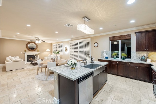 Detail Gallery Image 15 of 37 For 3 Silver Spruce Ct, Lake Forest,  CA 92630 - 5 Beds | 4 Baths