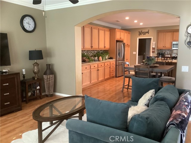 Detail Gallery Image 4 of 23 For 8295 Carnoustie Ave, Hemet,  CA 92545 - 2 Beds | 2 Baths