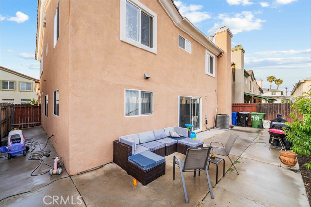 939 Via Camino, Wilmington CA: https://media.crmls.org/medias/80d91edc-f85e-4b44-a194-2d31bd55301b.jpg