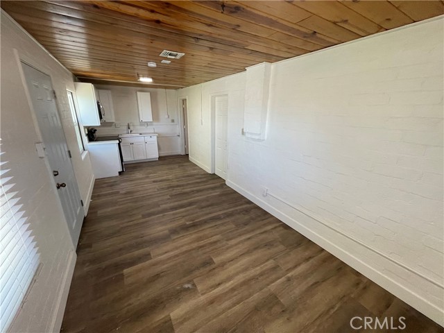 Detail Gallery Image 18 of 22 For 21621 Pine Ridge Ave, Apple Valley,  CA 92307 - 4 Beds | 2 Baths