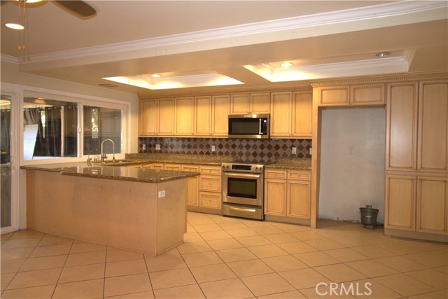 Detail Gallery Image 2 of 3 For 8623 Arma St, Pico Rivera,  CA 90660 - 4 Beds | 2 Baths