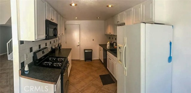 Detail Gallery Image 4 of 22 For 26672 Calle La Bomba, San Juan Capistrano,  CA 92675 - 4 Beds | 2 Baths