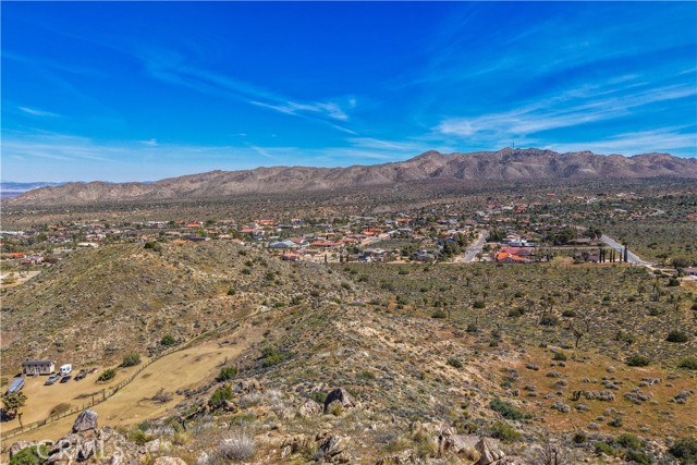 Detail Gallery Image 11 of 46 For 58215 Santa Barbara, Yucca Valley,  CA 92284 - – Beds | – Baths