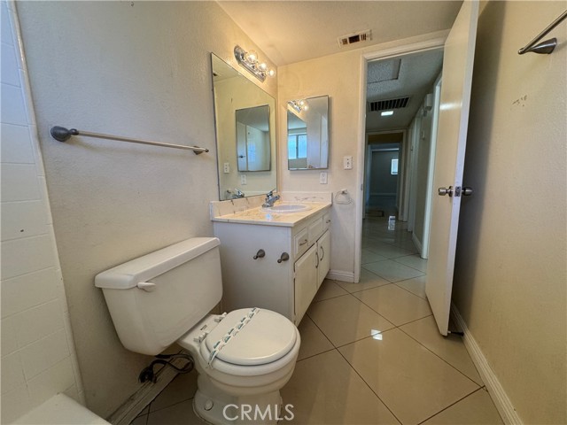 873 Kristin Lane, Hemet CA: https://media.crmls.org/medias/80dc3408-77dc-4c85-ad38-4bf8f3449724.jpg