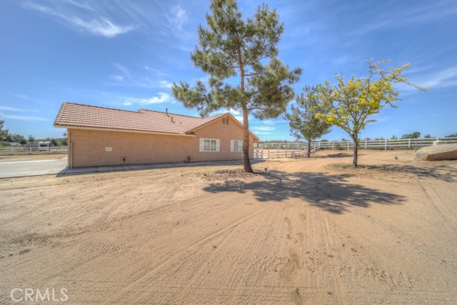 Detail Gallery Image 6 of 74 For 49030 Arabian Ct, Aguanga,  CA 92536 - 3 Beds | 2 Baths