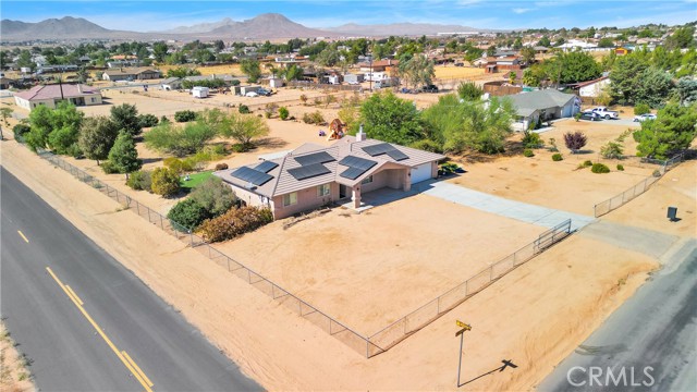 Detail Gallery Image 3 of 37 For 16616 Candlewood Rd, Apple Valley,  CA 92307 - 4 Beds | 3 Baths