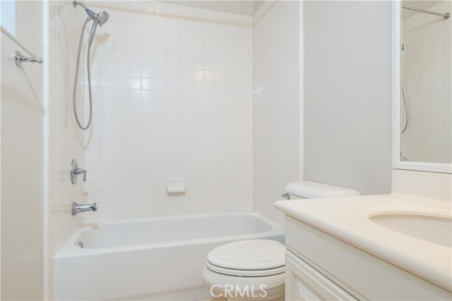 Detail Gallery Image 31 of 40 For 30 Long Fellow, Irvine,  CA 92620 - 4 Beds | 3 Baths