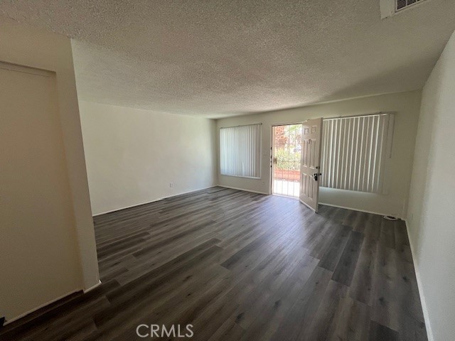 Detail Gallery Image 5 of 17 For 51049 Eisenhower #F,  La Quinta,  CA 92253 - 2 Beds | 1/1 Baths