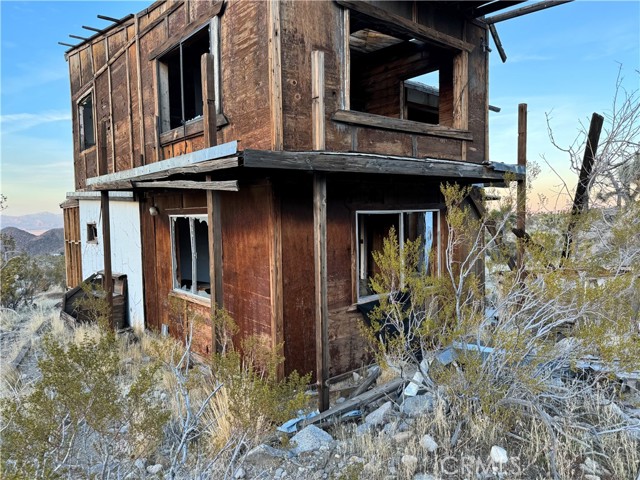 Detail Gallery Image 10 of 20 For 31922 Power Pole Rd, Lucerne Valley,  CA 92356 - 1 Beds | 1 Baths