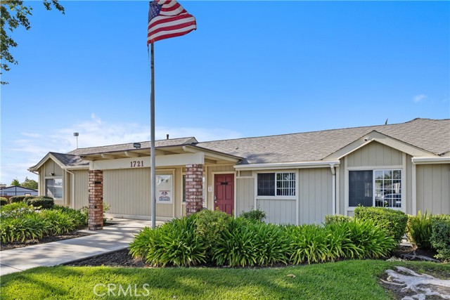 1721 E Colton Avenue, Redlands CA: https://media.crmls.org/medias/80e1039c-31a9-46fd-a66c-eadc0aedc3fc.jpg