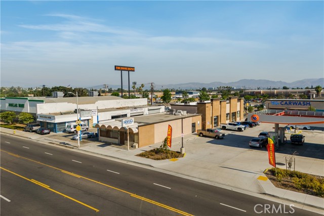 1081 W Highland Avenue, San Bernardino, California 92405, ,Commercial Lease,For Rent,1081 W Highland Avenue,CRCV24143467