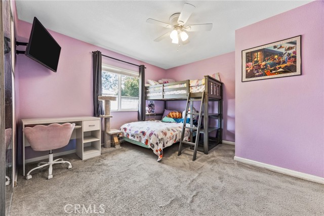 8975 Driftwood Dr, Riverside CA: https://media.crmls.org/medias/80e2873a-162f-4ec8-b240-d2a0f44777e3.jpg