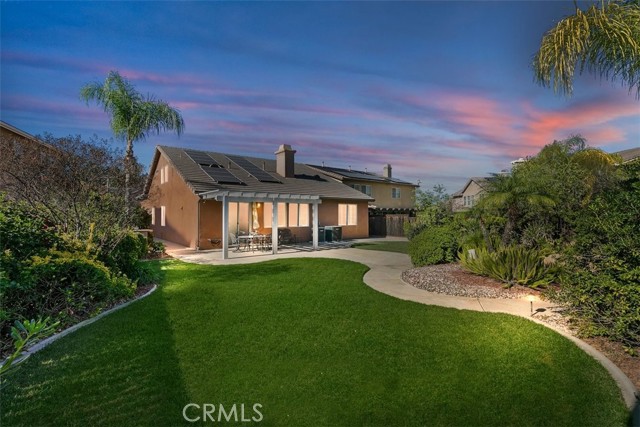 Detail Gallery Image 2 of 32 For 25226 Pacific Crest, Corona,  CA 92883 - 3 Beds | 3/1 Baths