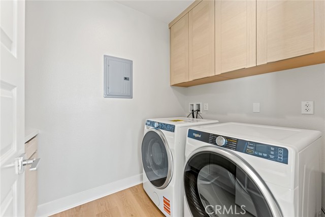 Detail Gallery Image 40 of 56 For 209 Stage, Irvine,  CA 92618 - 5 Beds | 5 Baths