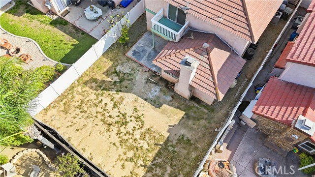Detail Gallery Image 27 of 33 For 300 Mildred, Perris,  CA 92571 - 4 Beds | 2/1 Baths