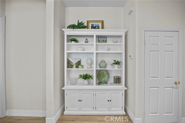 9121 Wooded Hill Drive, Corona CA: https://media.crmls.org/medias/80e79e51-0ebd-44ff-8444-c24748434e37.jpg