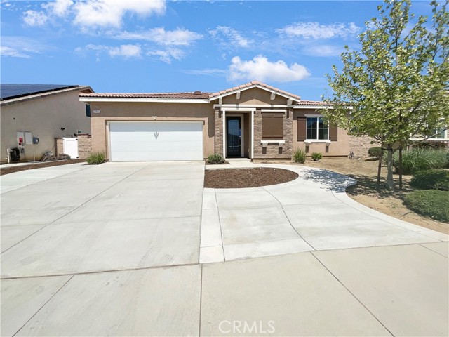 Detail Gallery Image 2 of 18 For 27682 White Marble Ct, Menifee,  CA 92585 - 4 Beds | 2 Baths