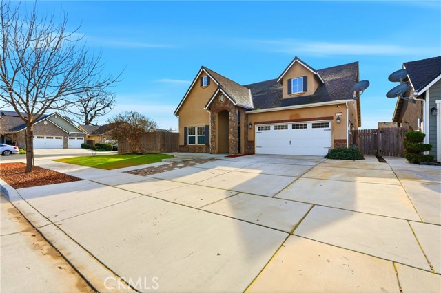 Detail Gallery Image 4 of 57 For 3725 W Clinton, Visalia,  CA 93291 - 4 Beds | 2/1 Baths