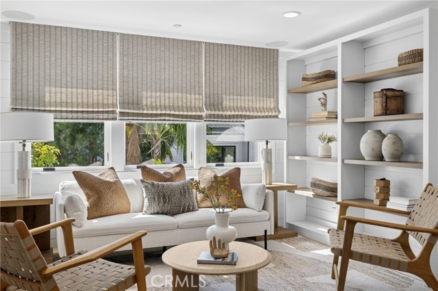 Detail Gallery Image 25 of 37 For 706 Poinsettia, Corona Del Mar,  CA 92625 - 5 Beds | 3/1 Baths