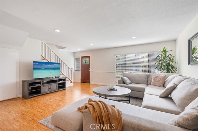 Detail Gallery Image 6 of 36 For 2258 Stonewood Ct, San Pedro,  CA 90732 - 3 Beds | 2/1 Baths