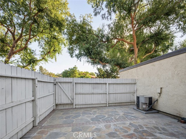 27564 Rondell photo 31