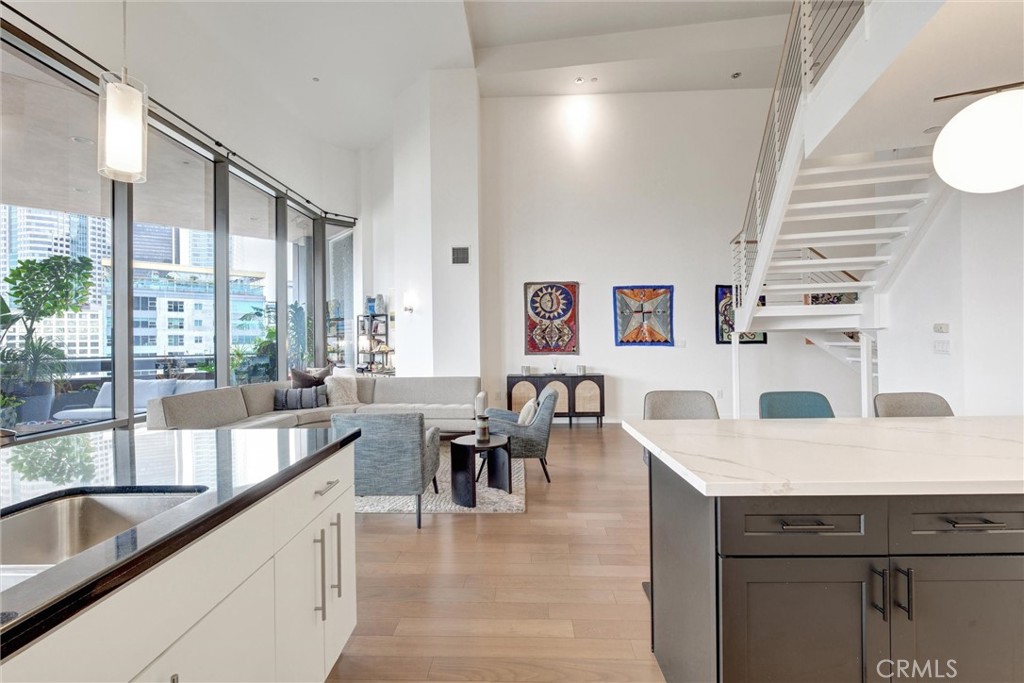 MLS #DW25268165 image #11